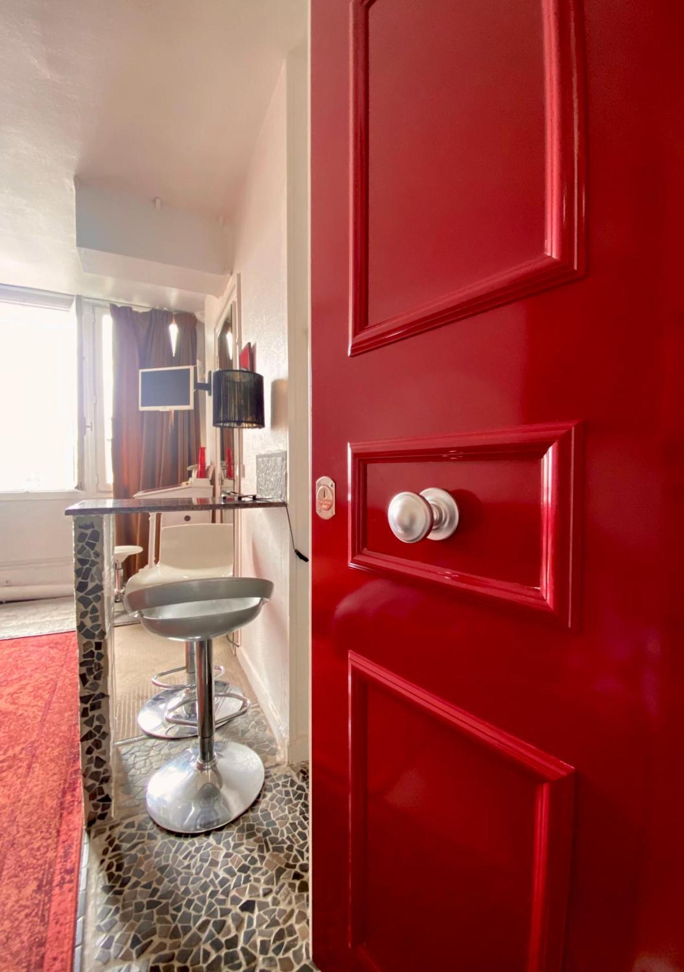 Studio Chic Paris Tour Eiffel Near Eiffel Tower 7Th Floor Экстерьер фото